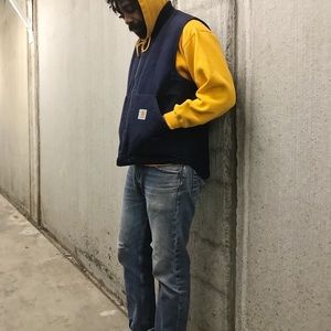 Carhatt Men’s Vest New Condition still Feels New